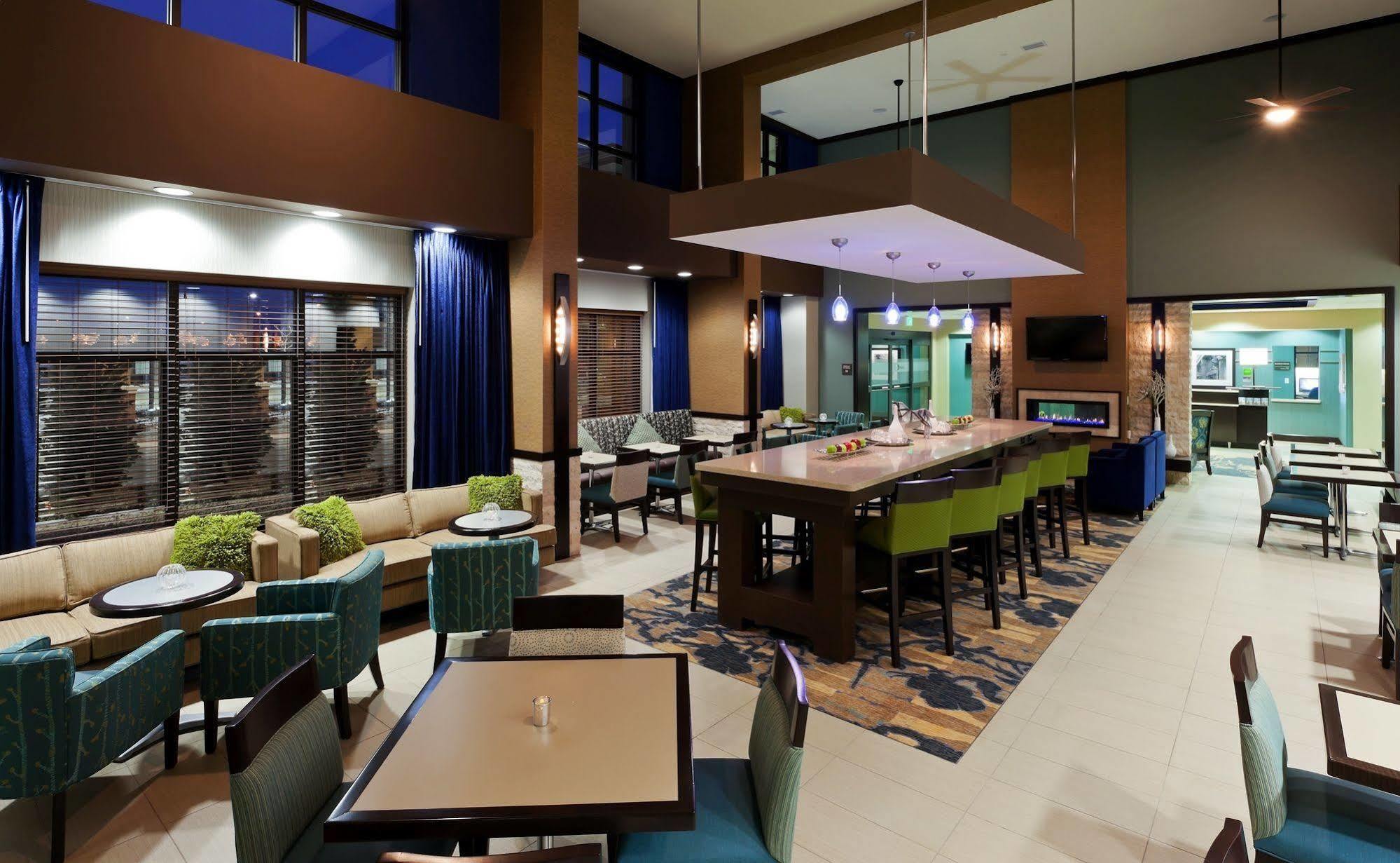 Hampton Inn & Suites Denver Airport / Gateway Park Aurora Eksteriør bilde